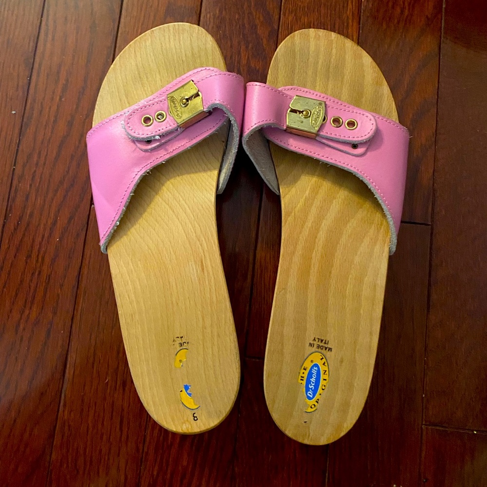 Dr. Scholl’s classic slides